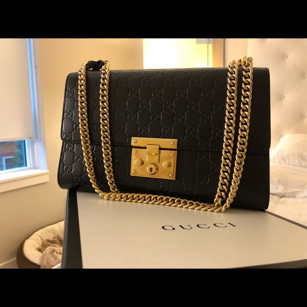 Padlock Gucci Signature shoulder bag